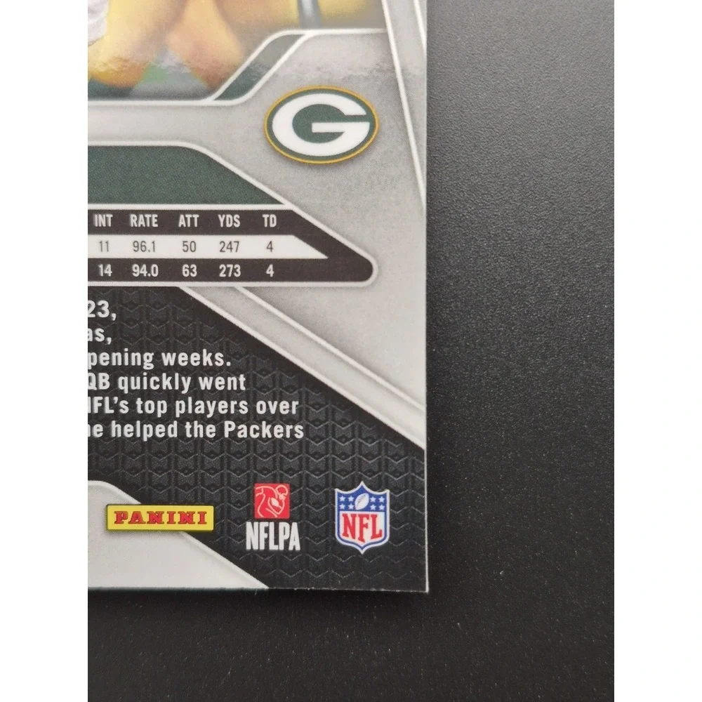 2024 Panini Prizm Jordan Love #101 Purple Pulsar Prizm Green Bay Packers